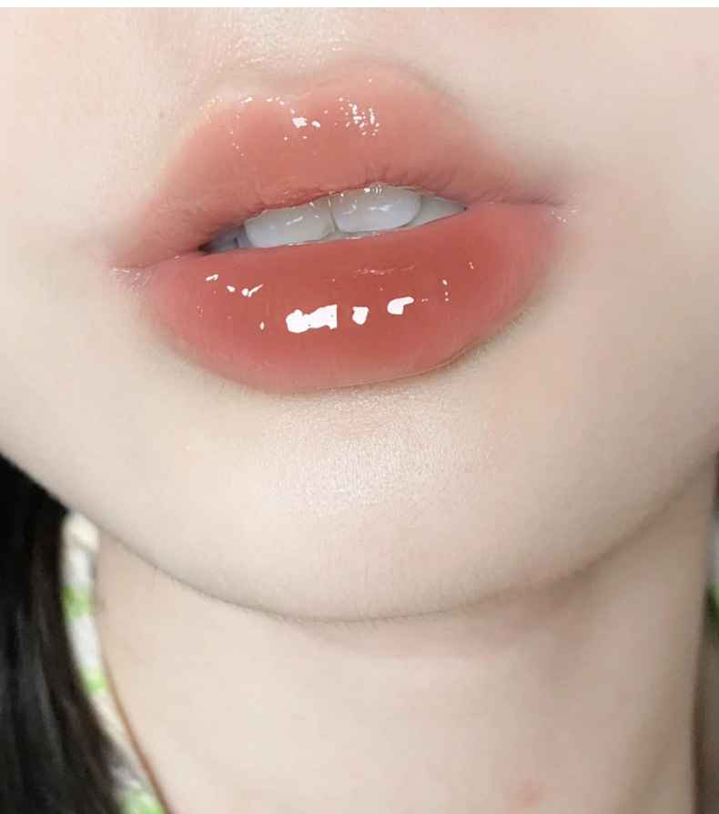 New Fashion Gege Bear Bow Lip Gloss Plump Lips Water-Proof Shining Jelly Oil with Mineral Ingredients