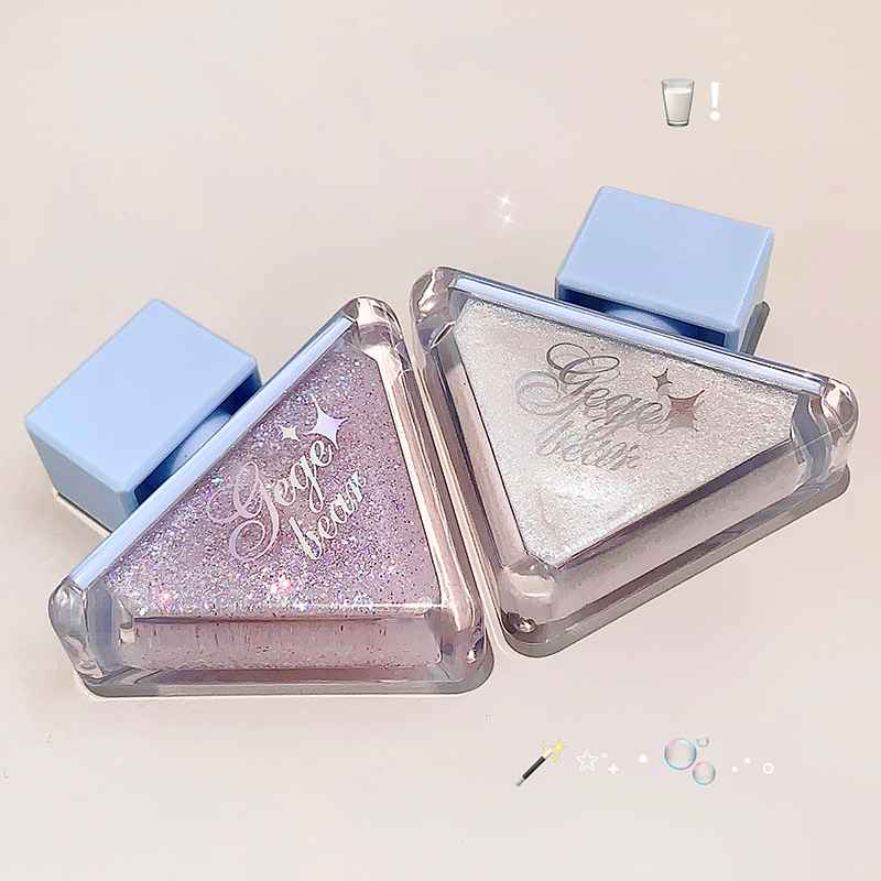 Eyeshadow palette with 'gege bear' branding on a light background