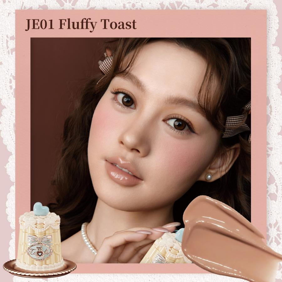 Flowerknows Sweetie Bear Coating Lip Jelly lip gloss in JE01 Fluffy Toast shade applied on a girl’s lips, showing visible tint and glossy shine effect.