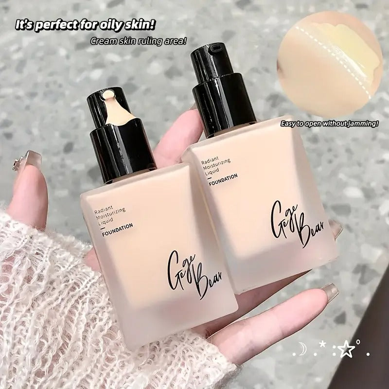 2 Pieces of Gege Bear Moisturizing Foundation hend by the hand of a lady. 