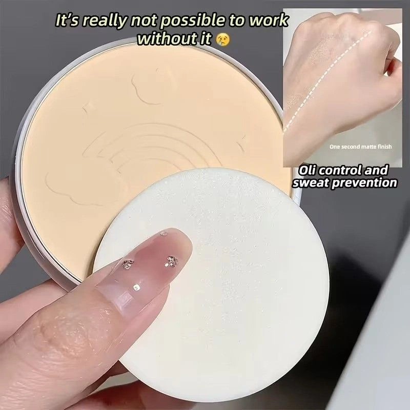 Compact powder case with sponge and text about oil control and sweat prevention.