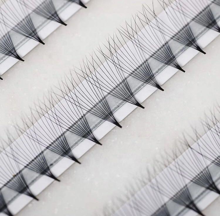 Gege Bear Gum Free Fake Eyelashes | Natural to Dramatic Finish | Comfortable & Non-Irritating | Reusable & Beginner-Friendly  Quick No-Glue Application | Perfect for Eye Makeup Lovers | Suitable for Girls, Teens & Women