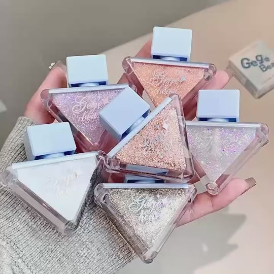 Video about different variants of Eye-shadow palette